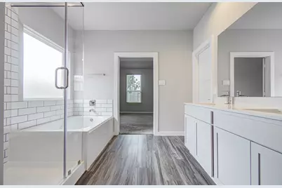 10026 Angelina Woods Lane, Conroe, TX 77384 - Photo 17