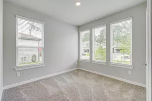 10026 Angelina Woods Ln, Conroe, TX 77384 - Photo 19