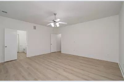 4539 Prince Street, Baytown, TX 77521 - Photo 9