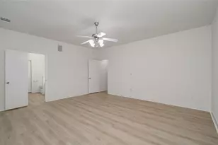 4539 Prince St, Baytown, TX 77521 - Photo 9