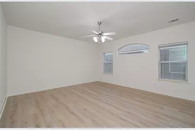 4539 Prince Street, Baytown, TX 77521 - Photo 7