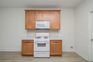 4539 Prince St, Baytown, TX 77521 - Photo 21