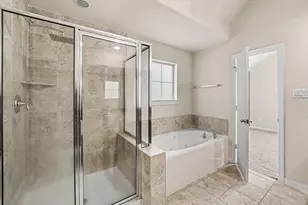 3215 Clearview Cir, Houston, TX 77025 - Photo 7