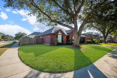 3718 Brighton Lane, Pearland, TX 77584 - Photo 5