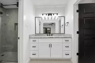 3206 Woodstone Dr, Baytown, TX 77521 - Photo 17