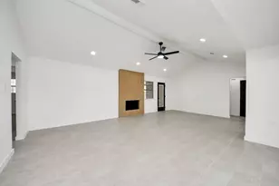 3206 Woodstone Dr, Baytown, TX 77521 - Photo 5