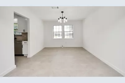 3206 Woodstone Drive, Baytown, TX 77521 - Photo 9