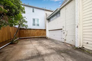 2511 Commonwealth St, Houston, TX 77006 - Photo 29