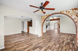 11006 Landsbury Ct, Houston, TX 77099 - Photo 11