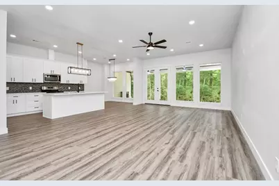 12163 La Salle River Rd, Conroe, TX 77316 - Photo 11