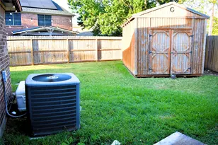 10915 Linwood Ct, La Porte, TX 77571 - Photo 19