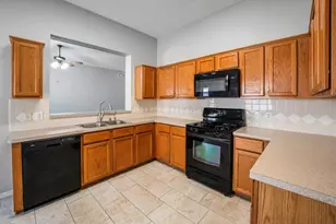 18110 Bare Branch Ln, Cypress, TX 77433 - Photo 5