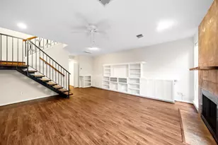 2100 Commonwealth St, Houston, TX 77006 - Photo 3