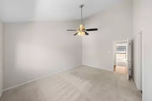 2100 Commonwealth St, Houston, TX 77006 - Photo 9