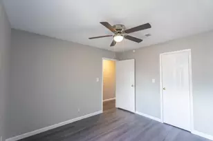 2501 Gulf Freeway, Dickinson, TX 77539 - Photo 19