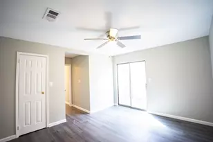 2501 Gulf Freeway, Dickinson, TX 77539 - Photo 21