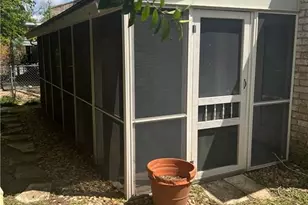 321 E Main Street E, Brenham, TX 77833 - Photo 25