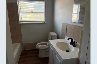 5782 Belcrest Street, Houston, TX 77033 - Photo 15