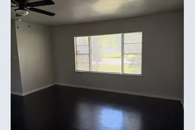 5782 Belcrest Street, Houston, TX 77033 - Photo 7