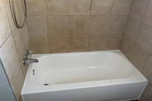 5782 Belcrest St, Houston, TX 77033 - Photo 17