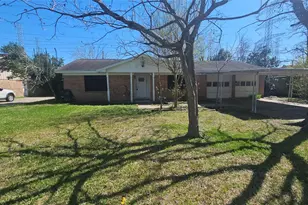 1621 Crestmont Dr, Stafford, TX 77477 - Photo 1