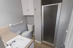 1621 Crestmont Dr, Stafford, TX 77477 - Photo 9