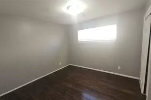 1621 Crestmont Dr, Stafford, TX 77477 - Photo 11