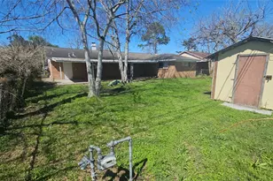 1621 Crestmont Dr, Stafford, TX 77477 - Photo 17