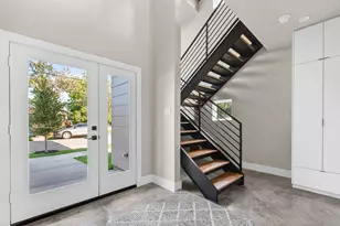 126 Sidney St, Houston, TX 77003 - Photo 9