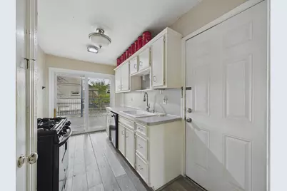 5110 Academy Street #3, Houston, TX 77005 - Photo 11