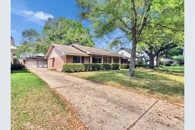 10042 Meadow Lake Lane, Houston, TX 77042 - Photo 3