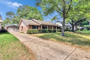 10042 Meadow Lake Ln, Houston, TX 77042 - Photo 3