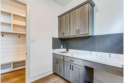 605 E 26th A Street, Houston, TX 77008 - Photo 23