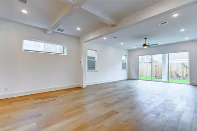 605 E 26th A Street, Houston, TX 77008 - Photo 9