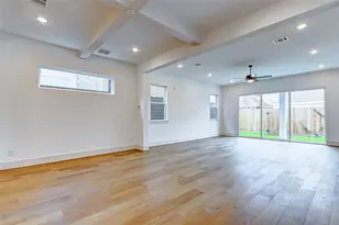 605 E 26th A St, Houston, TX 77008 - Photo 9