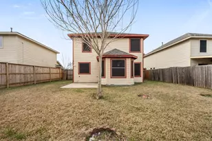 13615 Ambrose St, Houston, TX 77045 - Photo 23