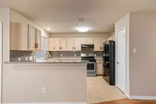 13615 Ambrose St, Houston, TX 77045 - Photo 11