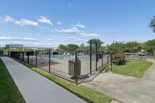 18515 Egret Bay Blvd, Webster, TX 77058 - Photo 23