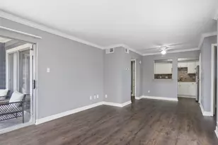 18515 Egret Bay Blvd, Webster, TX 77058 - Photo 7