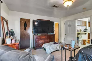 4323 Ave R 1/2, Galveston, TX 77550 - Photo 37