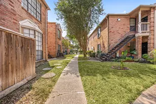 2255 Braeswood Park Dr, Houston, TX 77030 - Photo 25