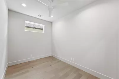 8555 Forum Drive, Houston, TX 77055 - Photo 15