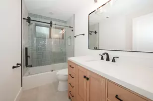 203 S Pathfinders Cir, The Woodlands, TX 77381 - Photo 15