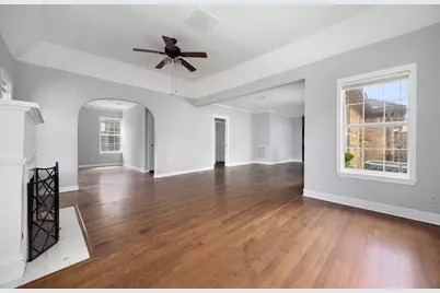 2141 Colquitt Street, Houston, TX 77098 - Photo 9