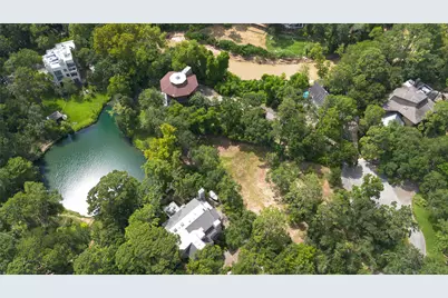 11685 Arrowwood Circle, Houston, TX 77063 - Photo 29
