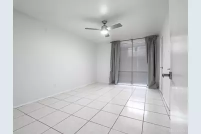 4643 Wild Indigo Street #393, Houston, TX 77027 - Photo 7