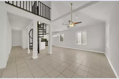106 Hanover St, Houston, TX 77012 - Photo 3