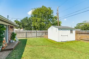 5206 6th St, Danbury, TX 77534 - Photo 33