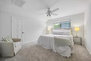 10935 Piping Rock Ln, Houston, TX 77042 - Photo 9