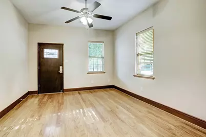 5250 Eigel Street, Houston, TX 77007 - Photo 3